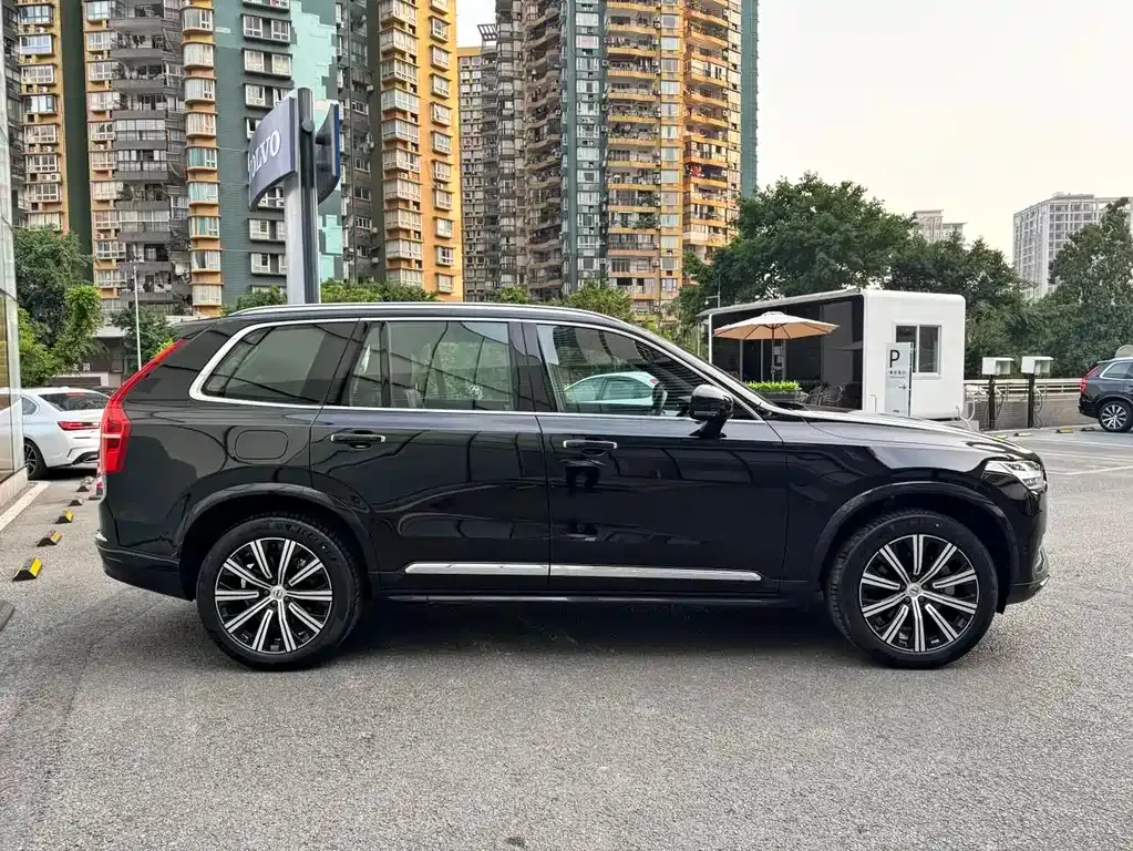 Volvo XC90 — фото 2