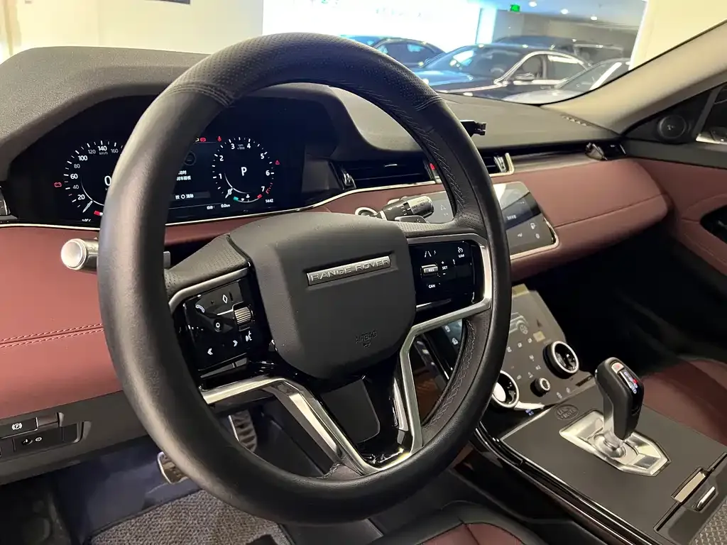 Land Rover Evoque — фото 4