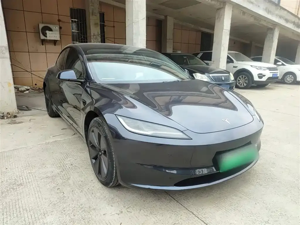 Tesla Model 3 — фото 5