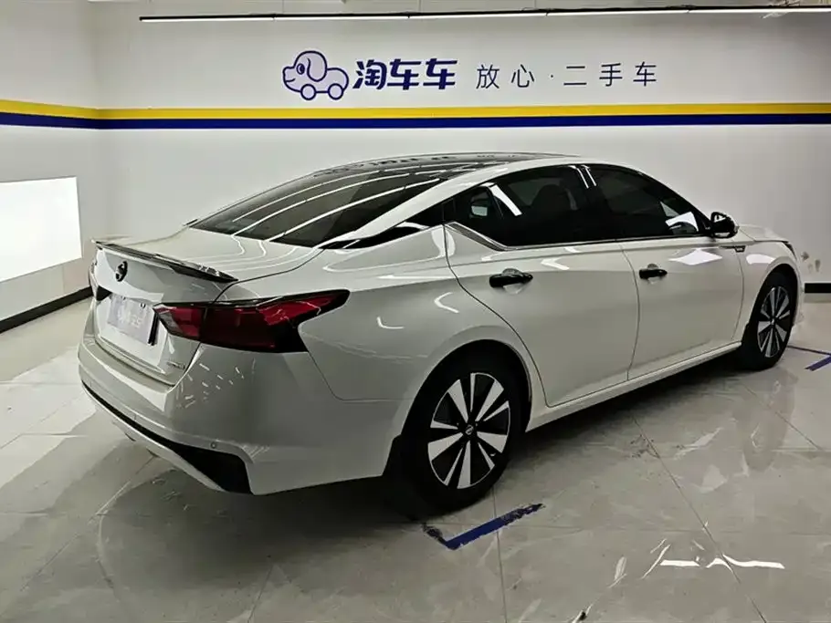 Nissan Teana — фото 4