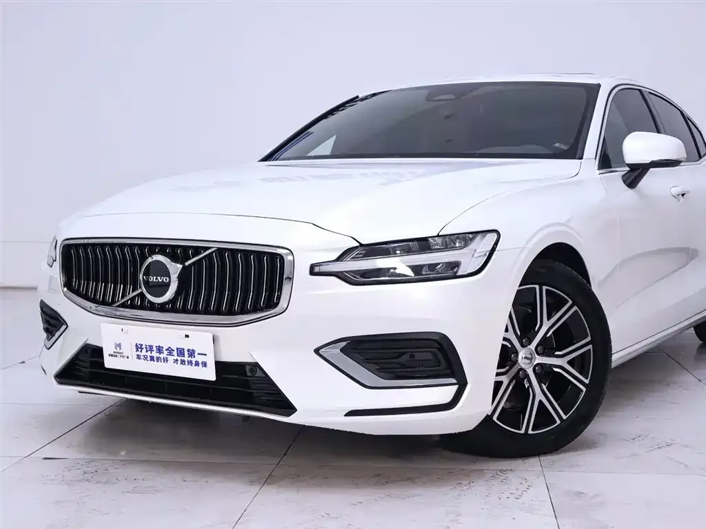 Volvo S60 — фото 6