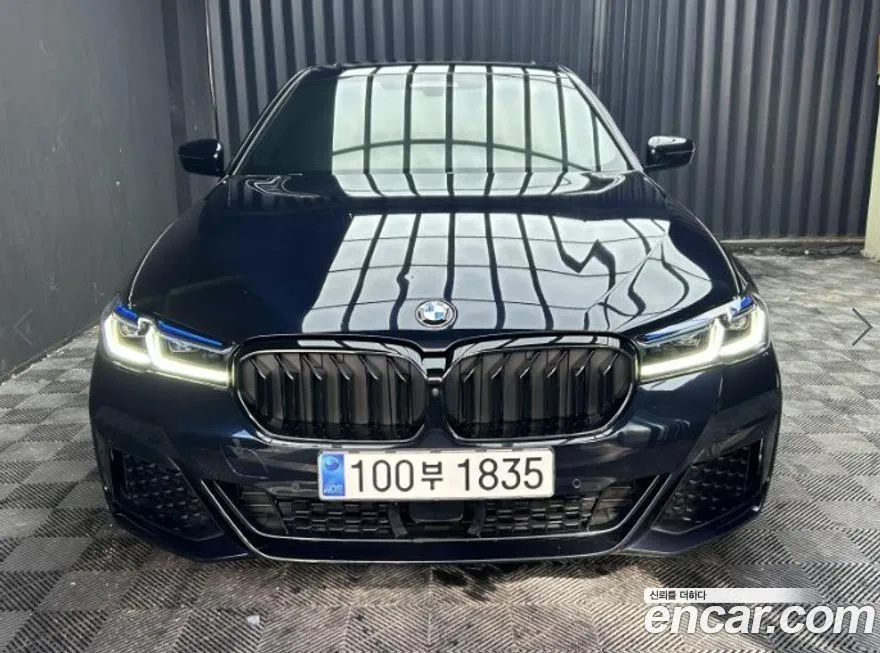 BMW 5-Series — фото 1