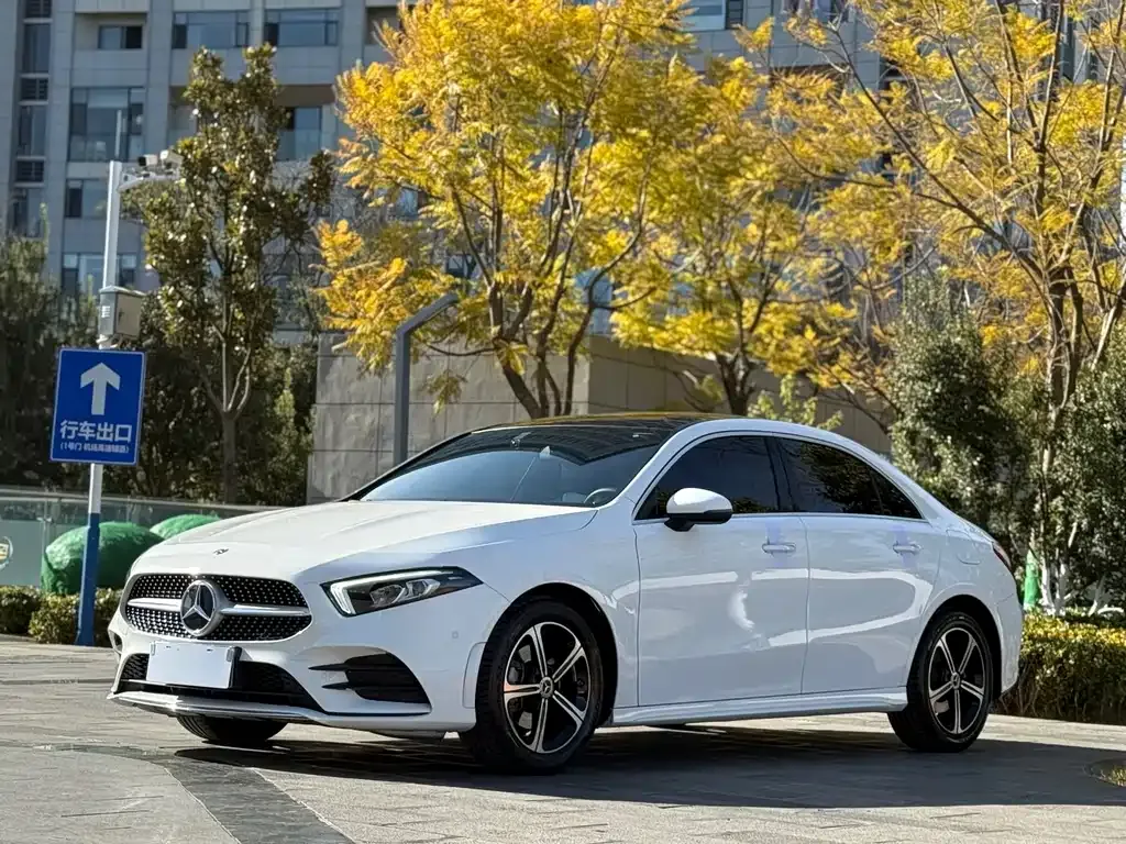 Mercedes-Benz A-Class — фото 1
