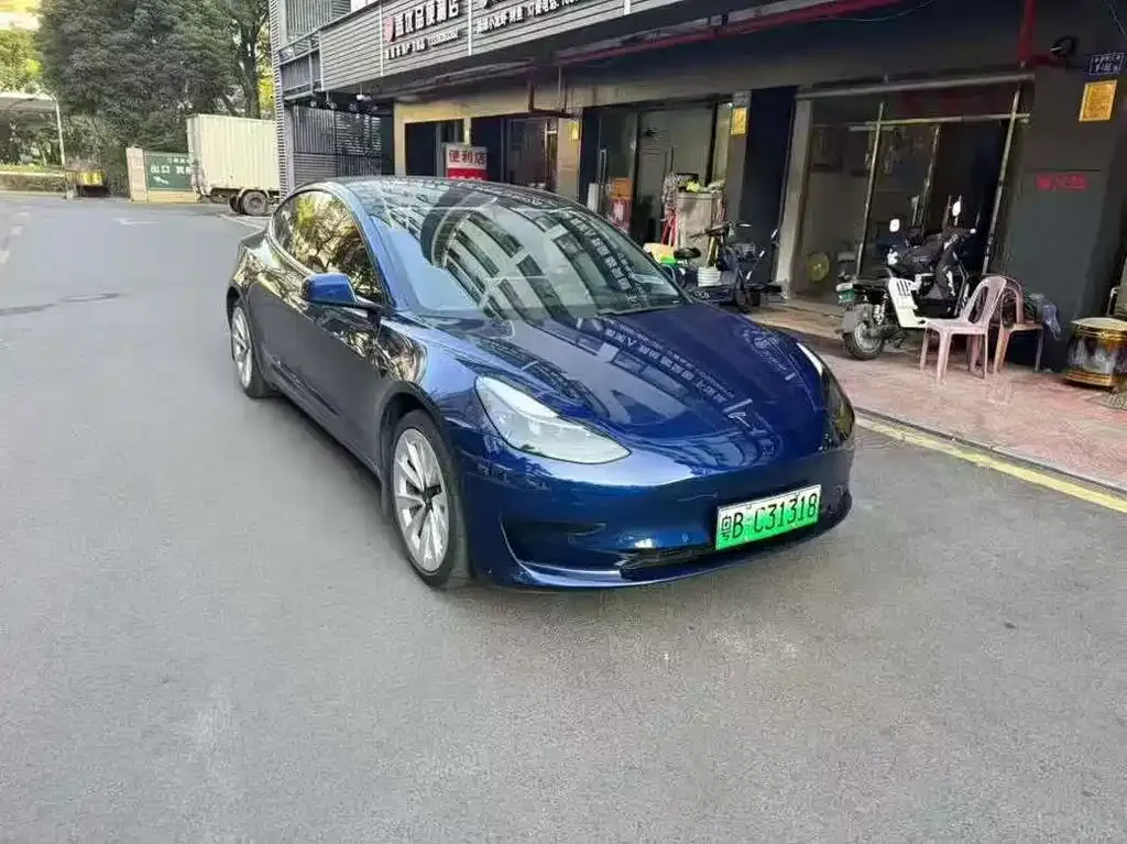 Tesla Model 3 — фото 4