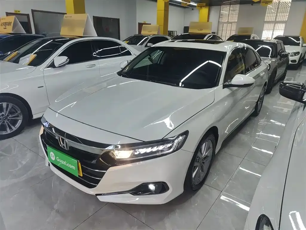 Honda Accord — фото 9