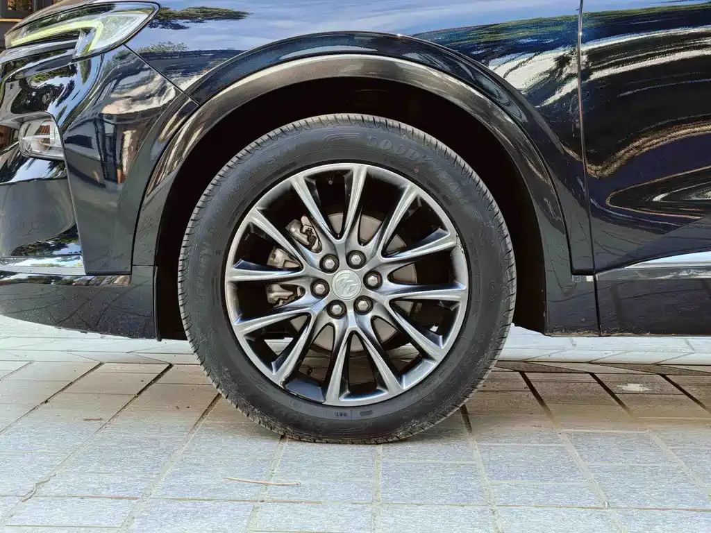 Buick Enclave — фото 2