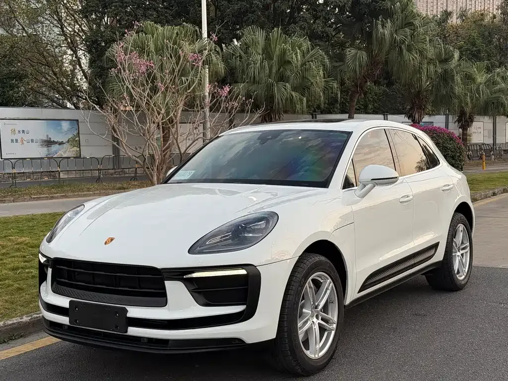Porsche Macan — фото 1