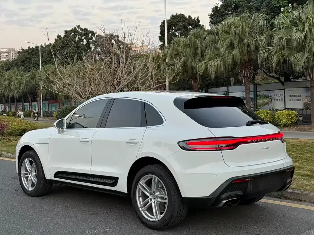 Porsche Macan — фото 10