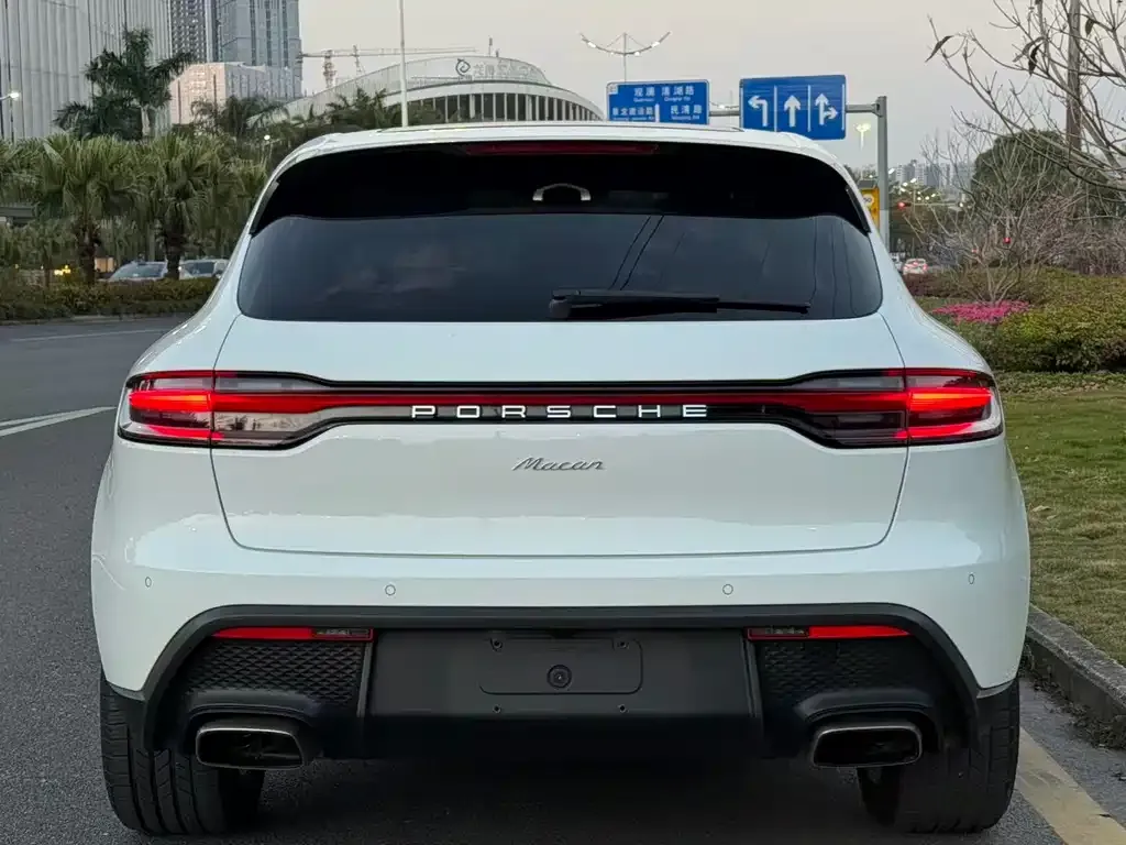 Porsche Macan — фото 6