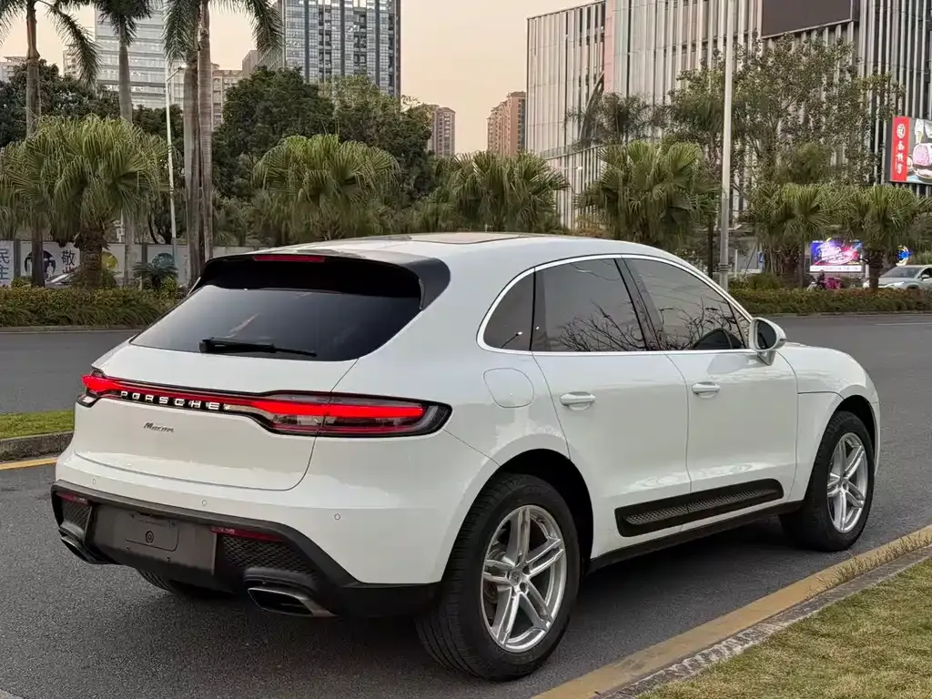 Porsche Macan — фото 8