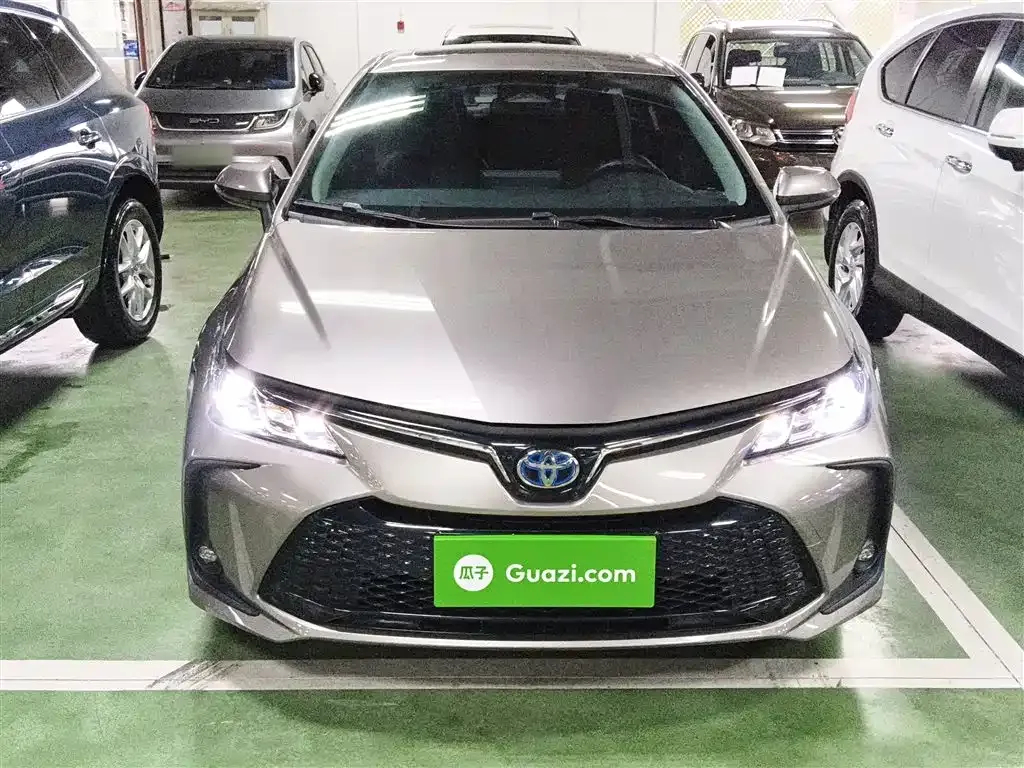Toyota Corolla — фото 2