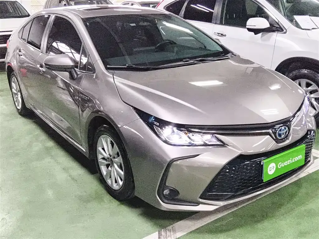 Toyota Corolla — фото 3