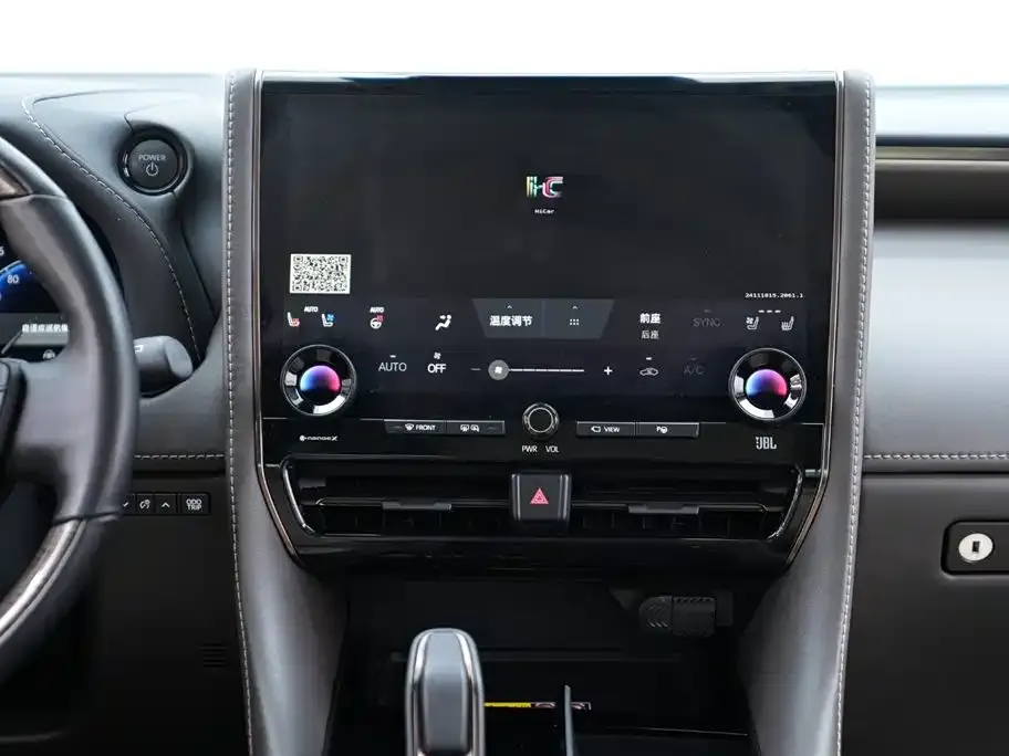 Toyota Vellfire — фото 2