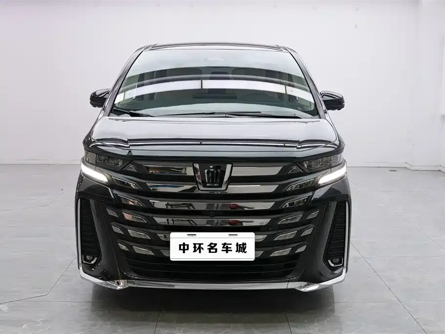 Toyota Vellfire — фото 6