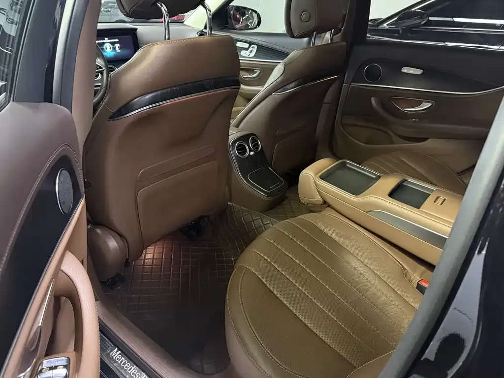 Mercedes-Benz E-Class New Energy — фото 5