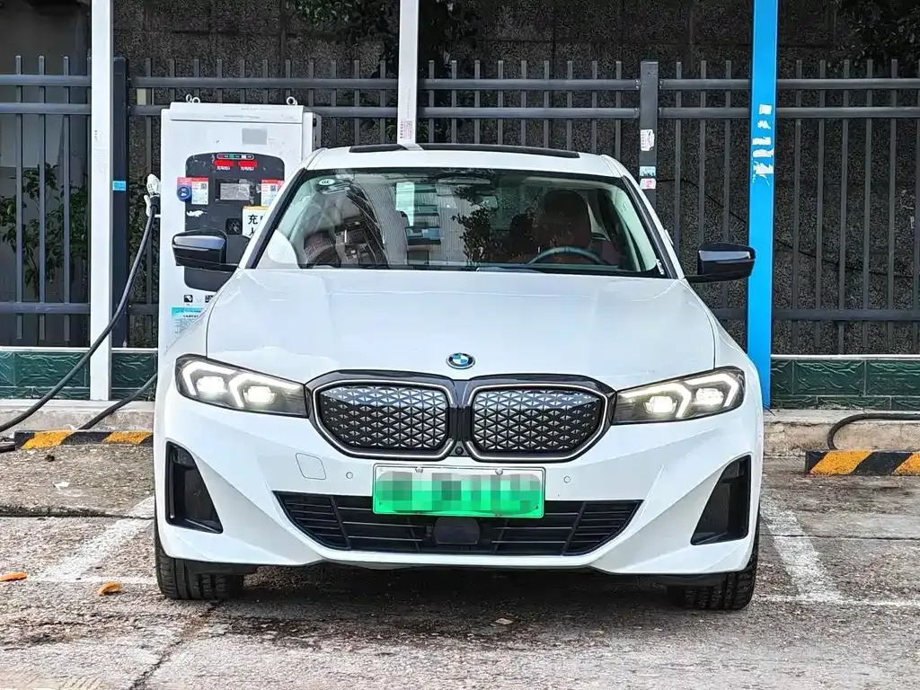 BMW i3 — фото 9