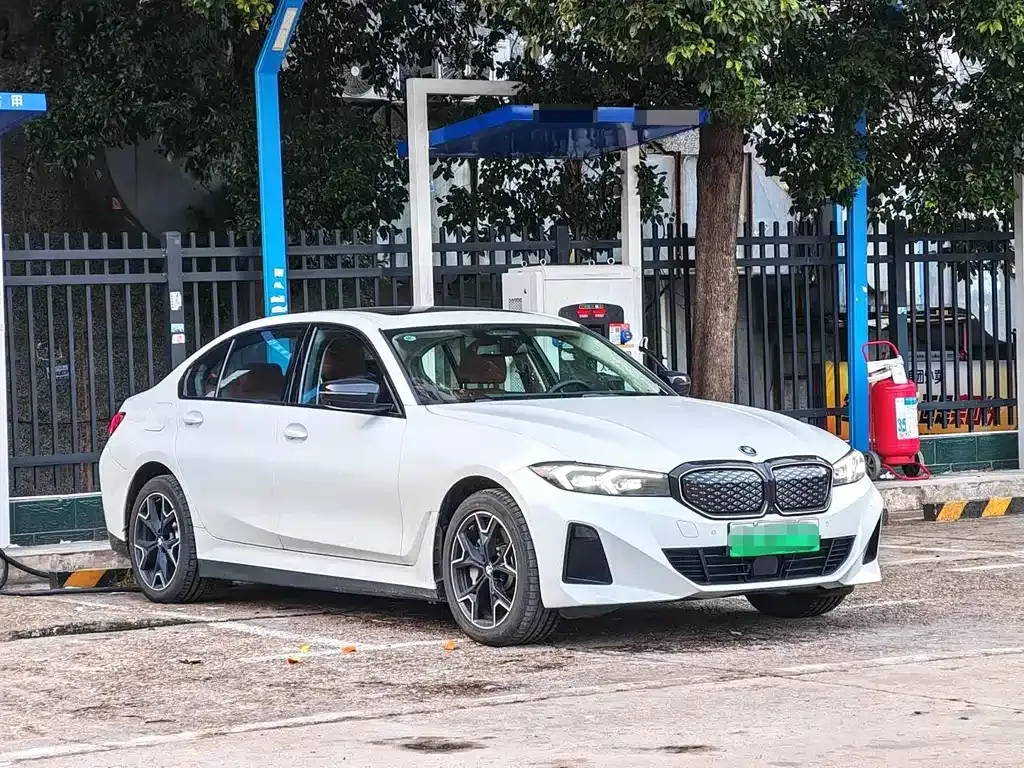 BMW i3 — фото 10