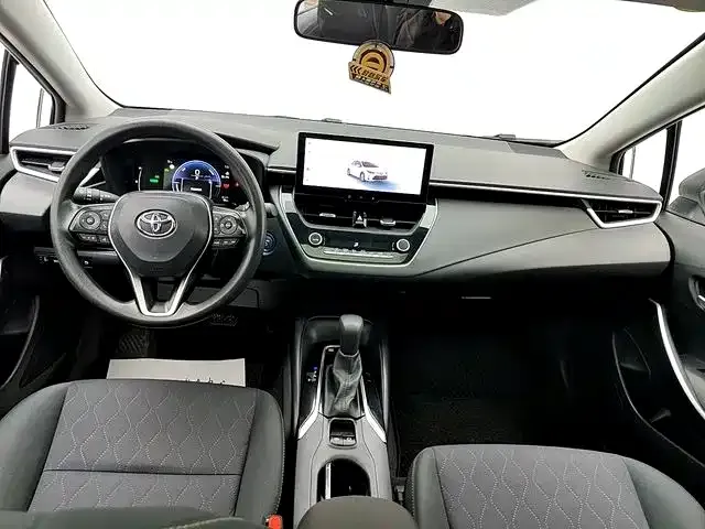 Toyota Corolla — фото 4
