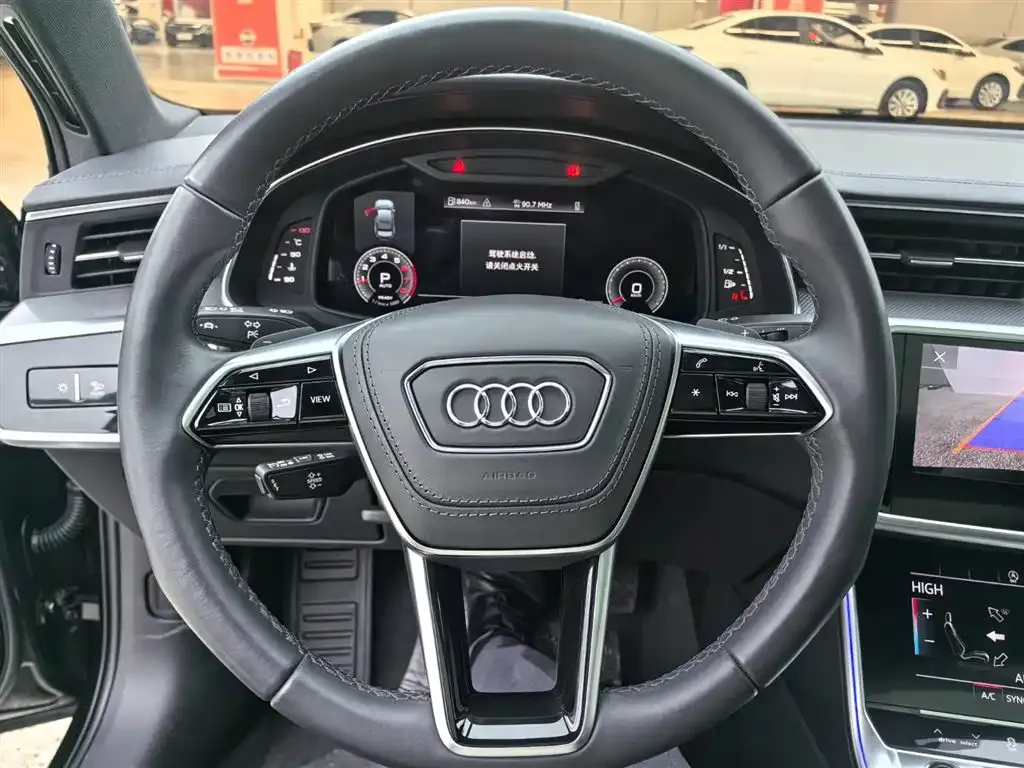 Audi A6L — фото 2