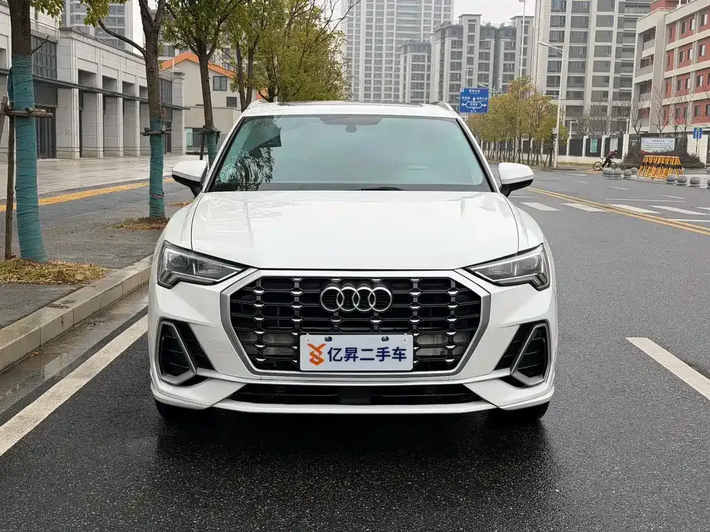 Audi Q3 — фото 4