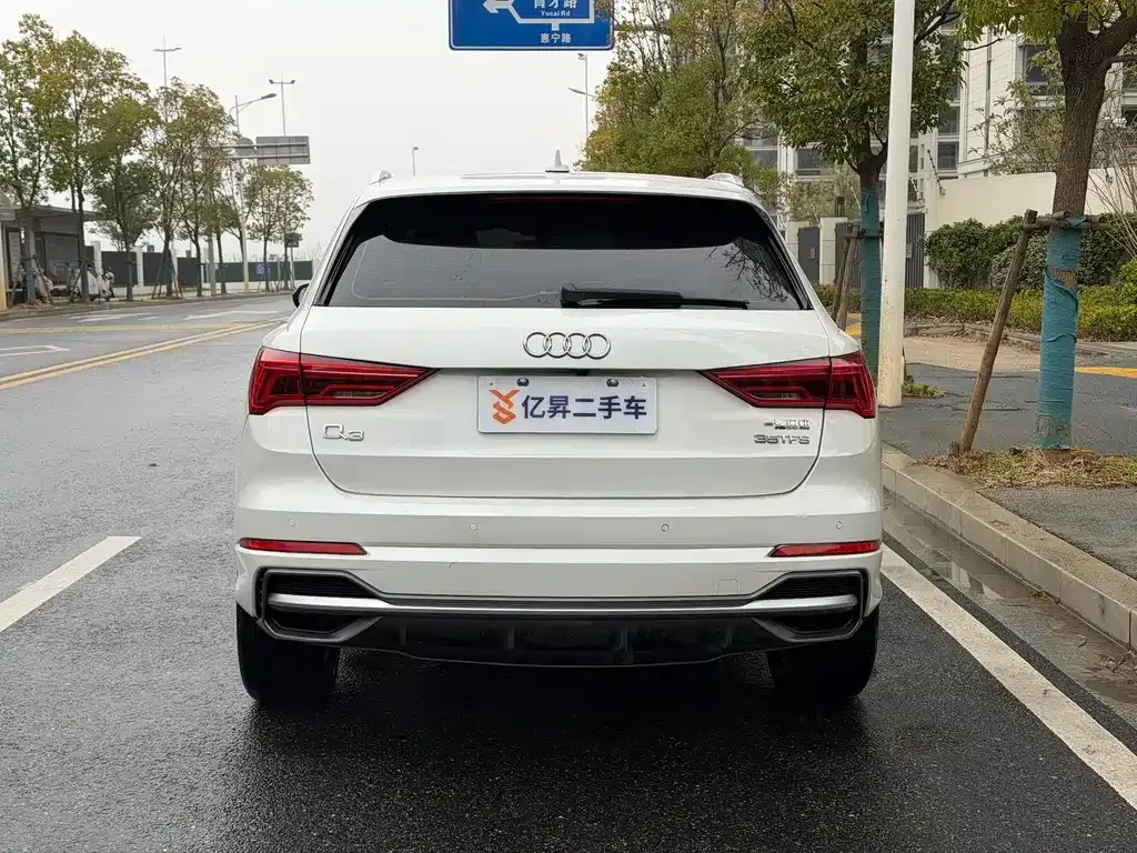 Audi Q3 — фото 3