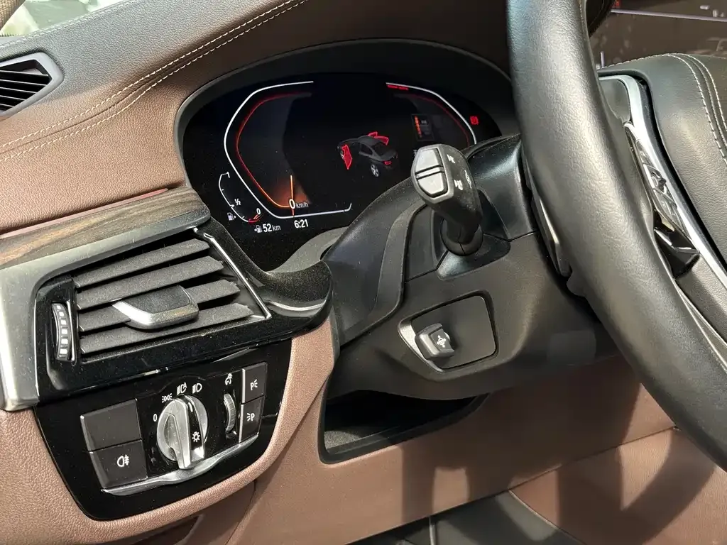 BMW 5 Series — фото 10