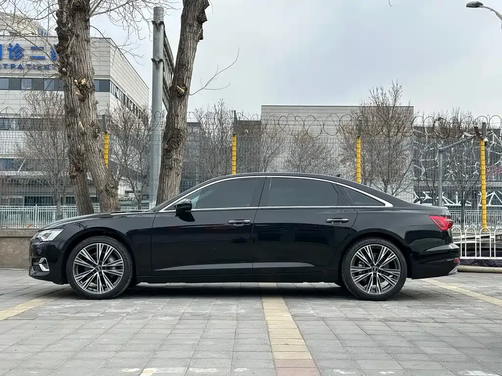 Audi A6L — фото 3
