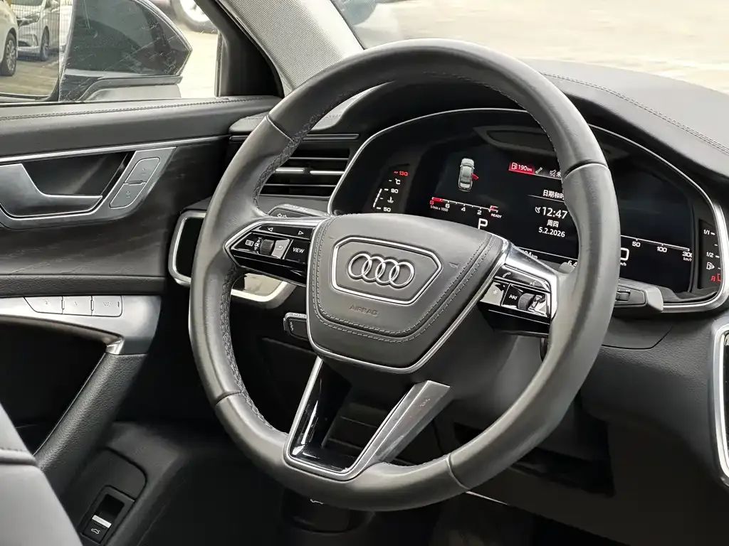 Audi A6L — фото 6