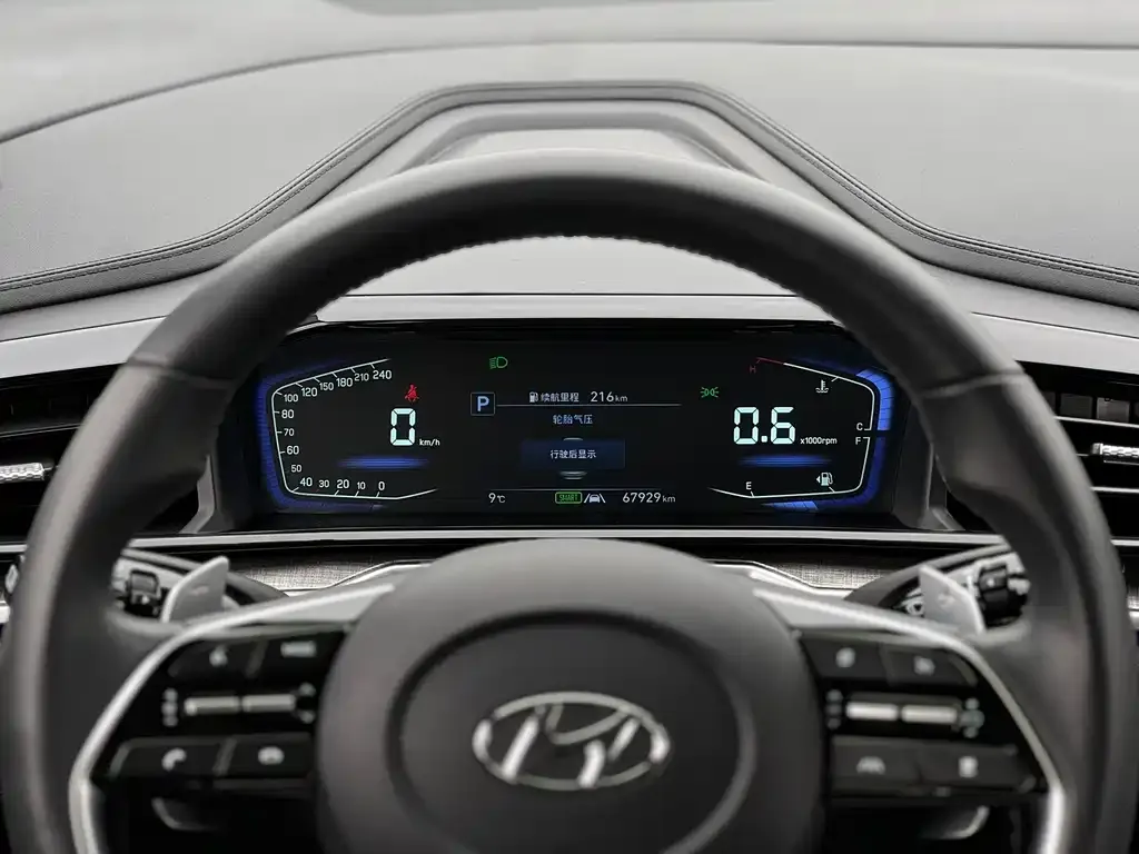 Hyundai Custo — фото 2