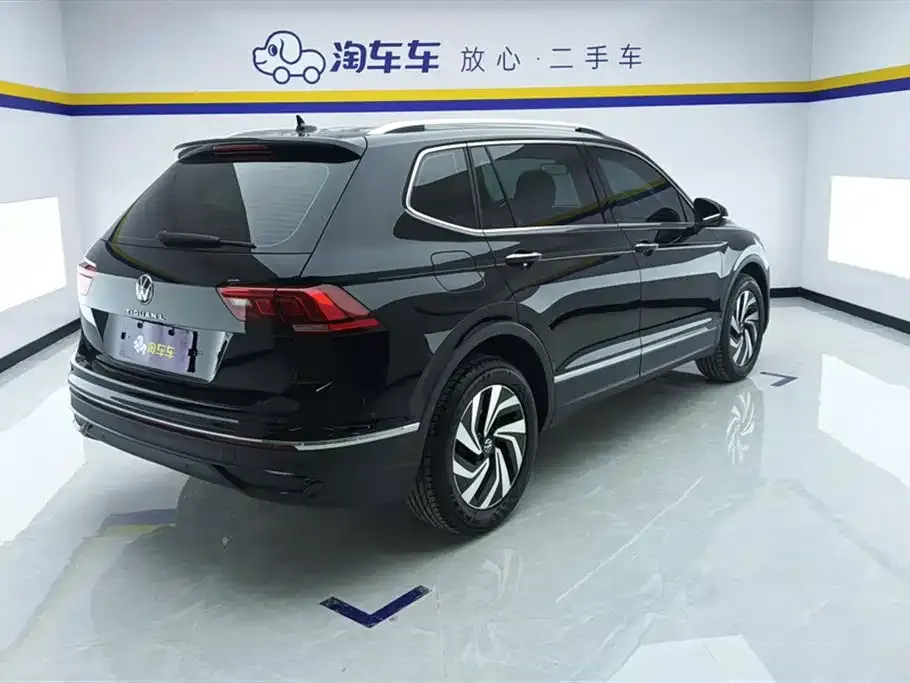Volkswagen Tiguan L — фото 2