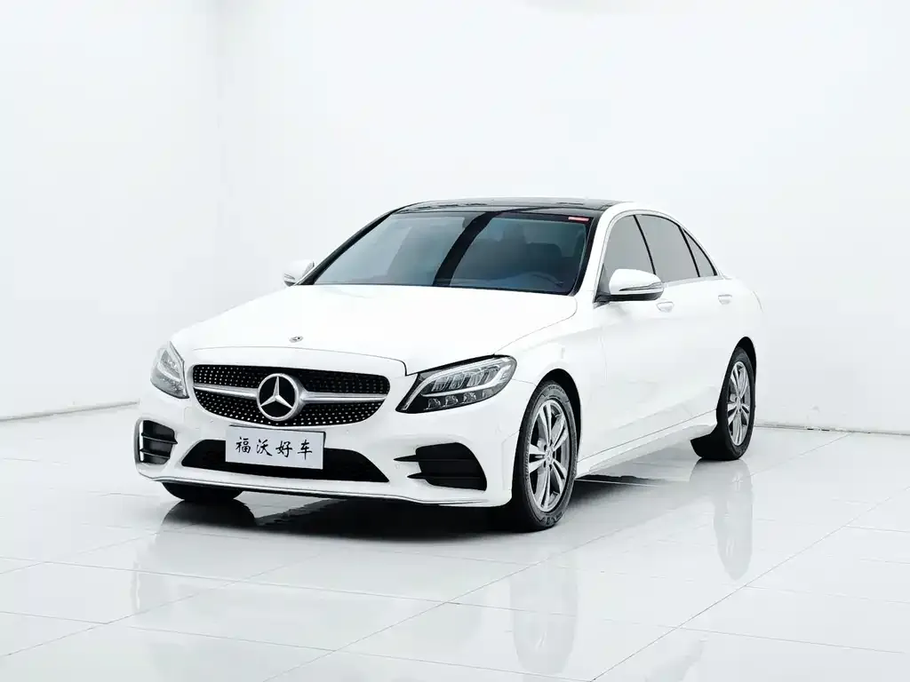 Mercedes-Benz C-Class — фото 1