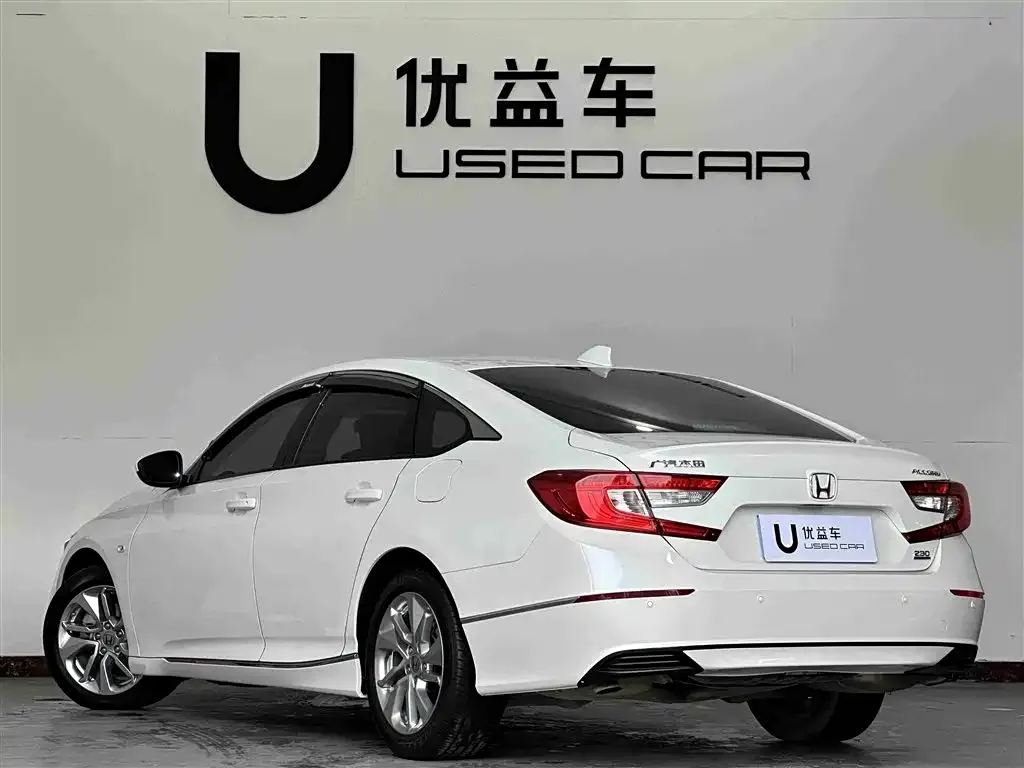 Honda Accord — фото 2