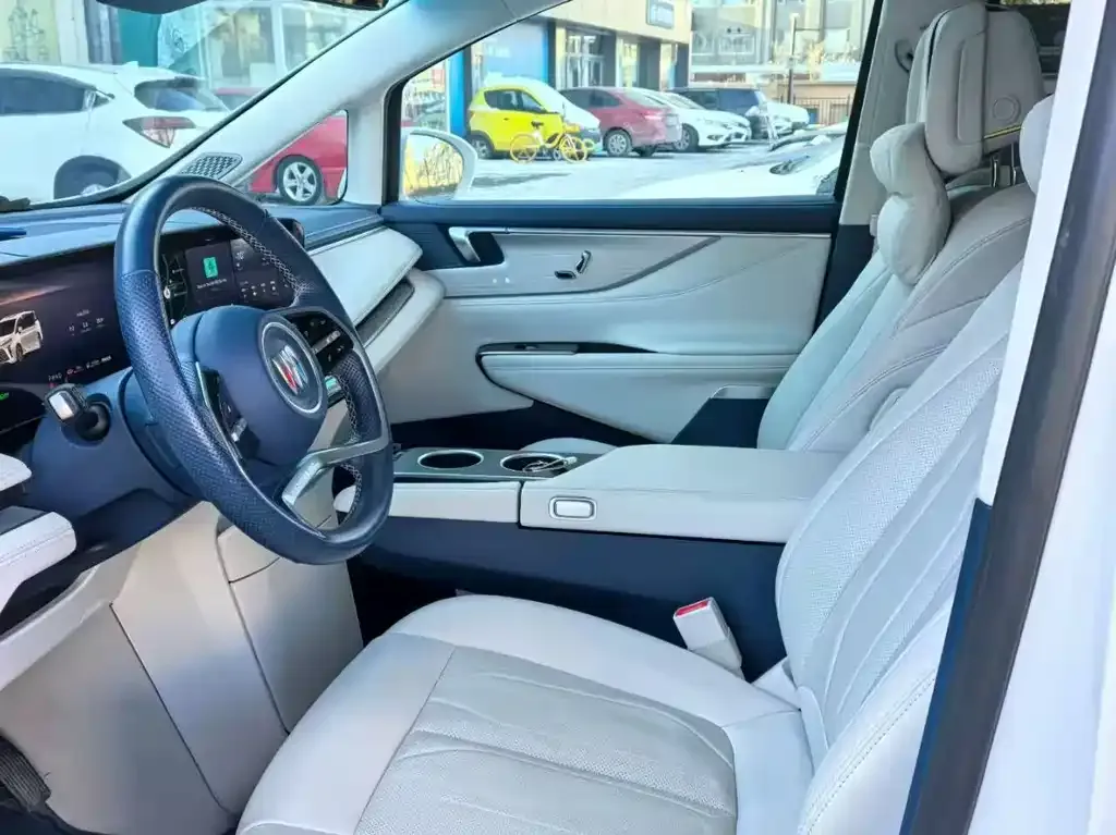 Buick GL8 Hybrid — фото 4