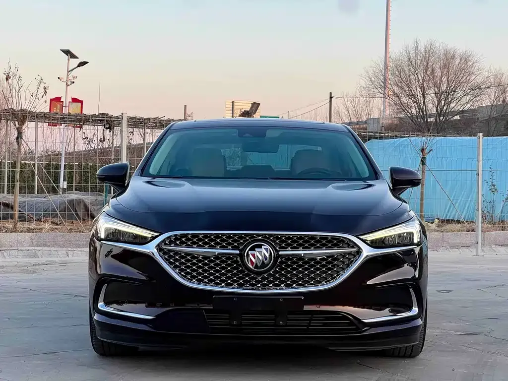 Buick LaCrosse — фото 9
