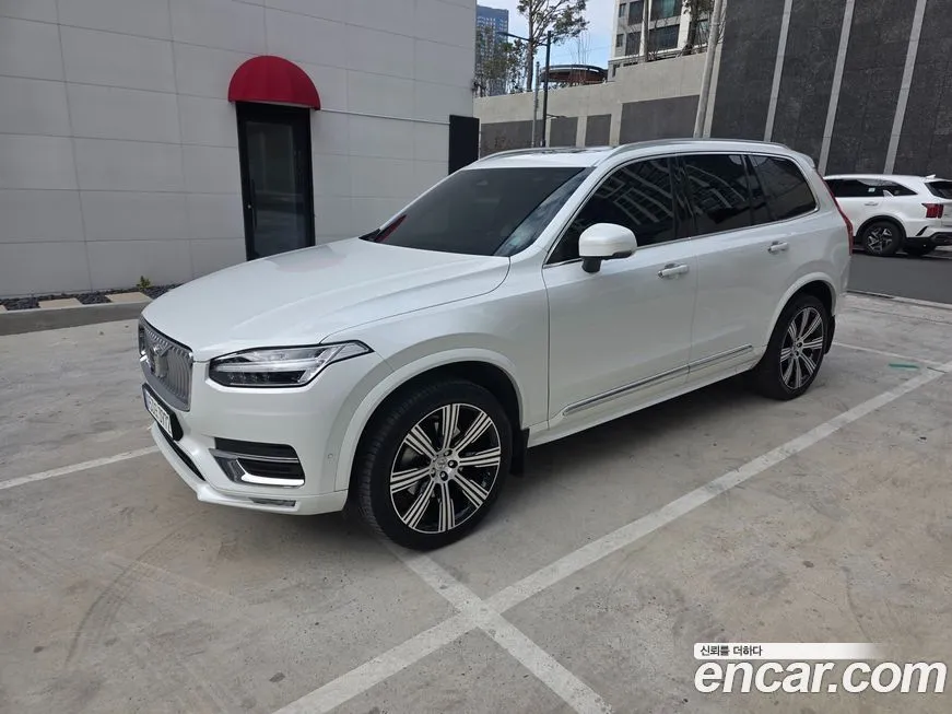 Volvo XC90 — фото 1