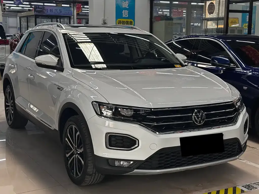 Volkswagen T-Roc — фото 3