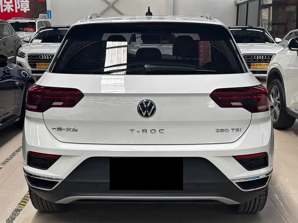 Volkswagen T-Roc — фото 4