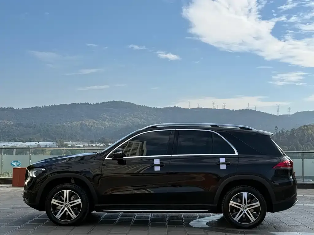 Mercedes-Benz GLE — фото 8