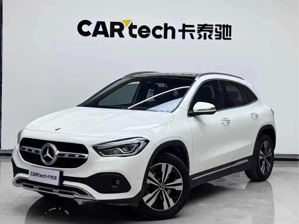 Mercedes-Benz GLA — фото 1