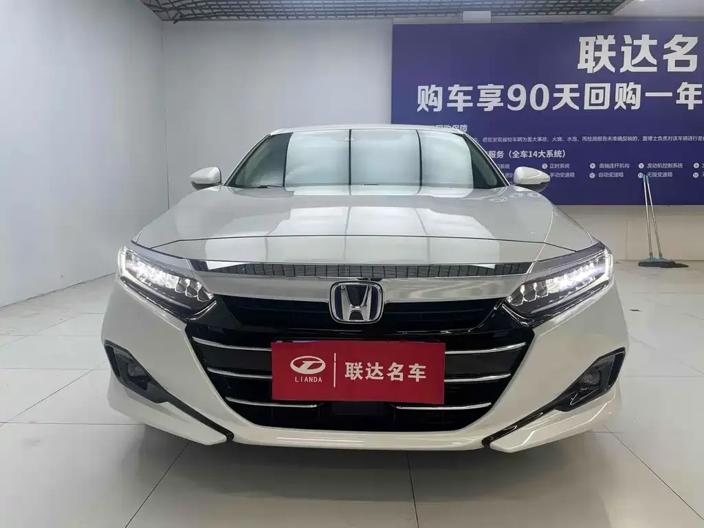 Honda Accord — фото 3