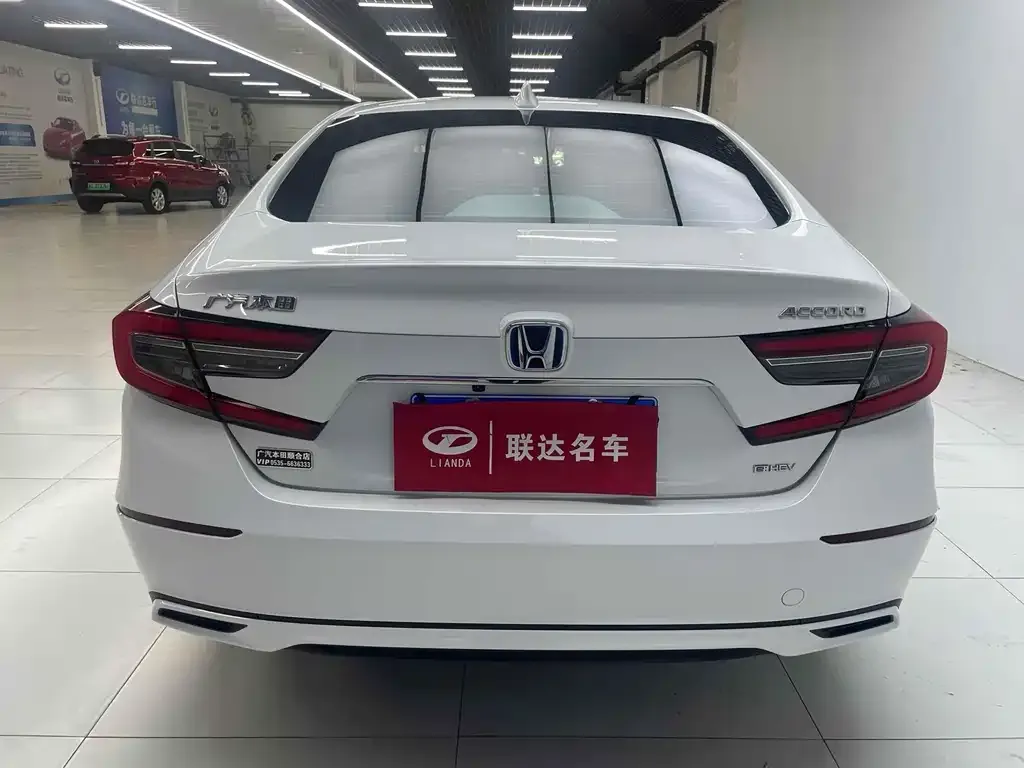 Honda Accord — фото 5