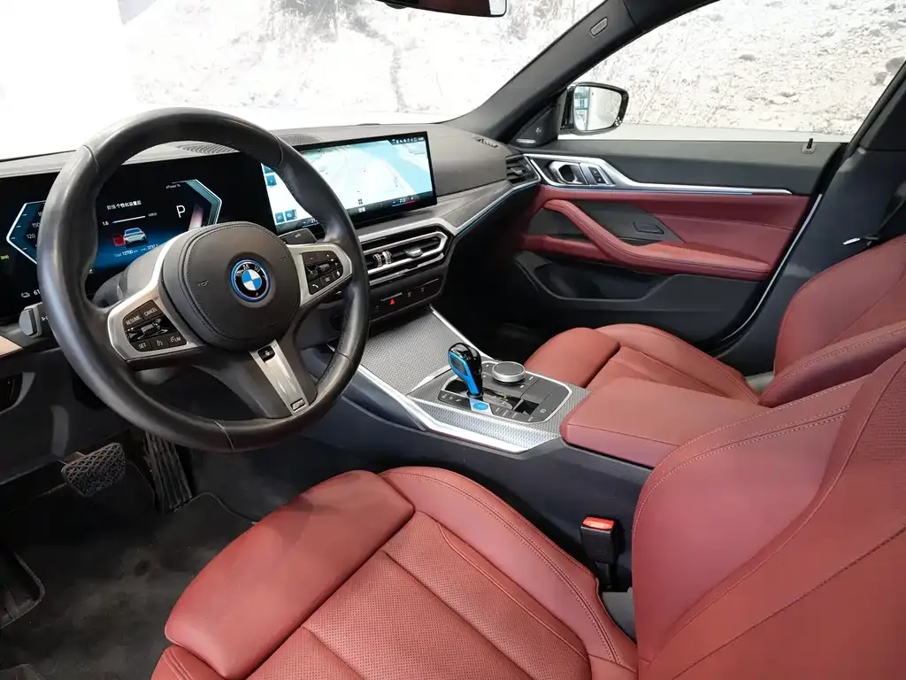 BMW i4 — фото 5
