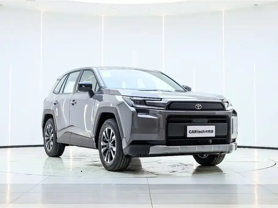 Toyota RAV4 — фото 2