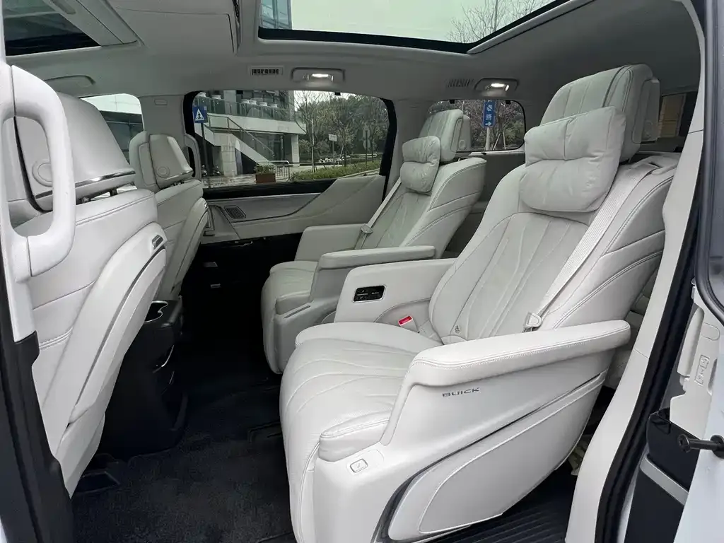 Buick GL8 Hybrid — фото 8