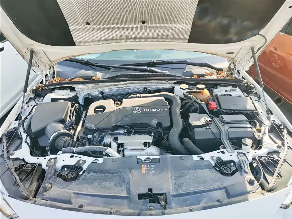 Buick Regal — фото 9