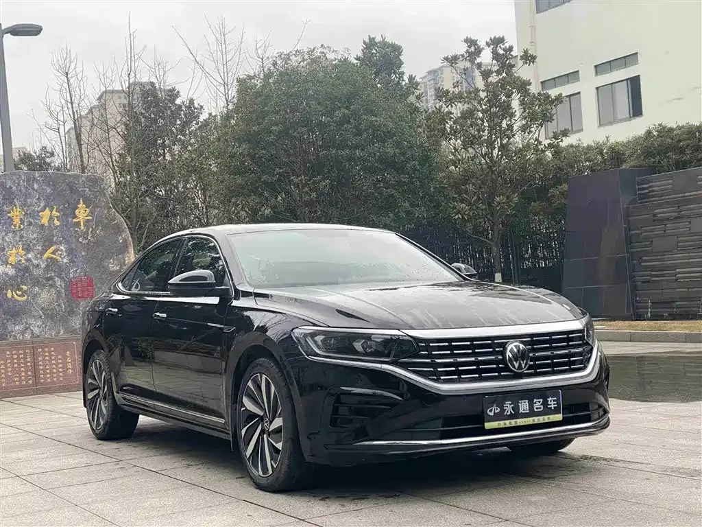 Volkswagen Passat — фото 9