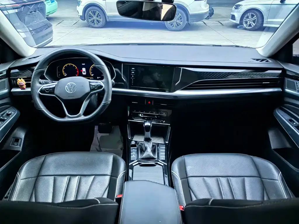 Volkswagen Passat — фото 8