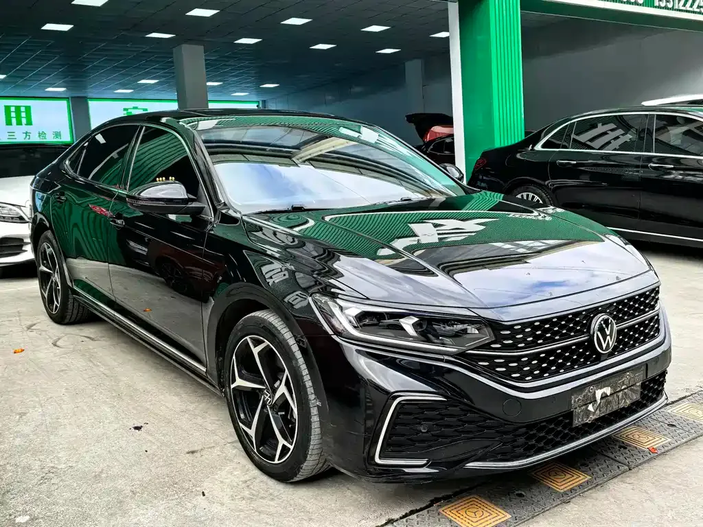Volkswagen Passat — фото 4