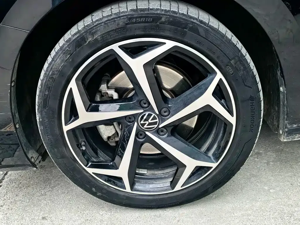 Volkswagen Passat — фото 3