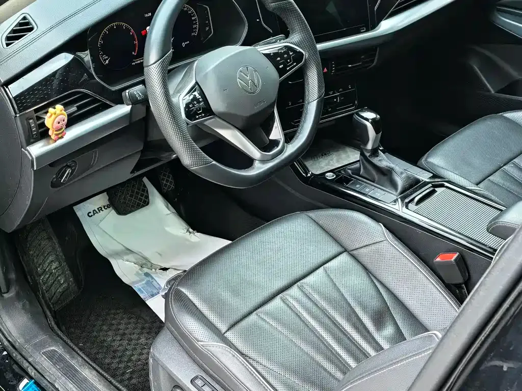 Volkswagen Passat — фото 9